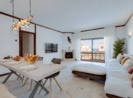 Beachtime - Oura Beach Apartment