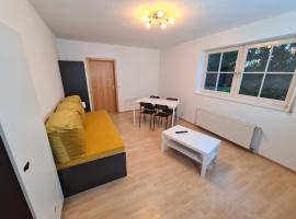 Rent House - Work and Sleep in Neustetten - Ideal für Teams und Monteure bis 4 Personen - Ganze Wohnung - ruhig und kühl im Sommer - eigener Garten mit Grill - easy Check-In - weitere Unterkünfte Vorhanden, hotel di Remmingsheim