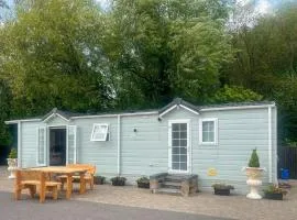 Meadows Farm Lodge - Uk47614