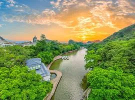 Guilin Osmanthus Lakeside Tea House