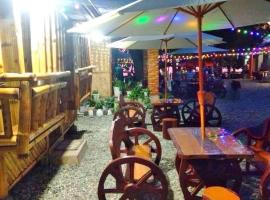 Lobo에 위치한 호텔 Sea-Sky Blue Beach Resort at Malabrigo Lobo Batangas-TW