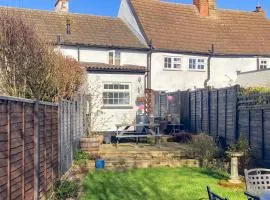 Sunny Meadow Cottage