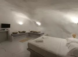 Santorini White Lotus