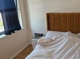 Quaint 2 bedroom apartment