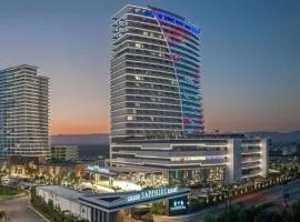 GRAND SAPPHIRE HOTEL CASINO and RESIDENTS 1 Bedroom Suit with Superior Sea View and Free Internet