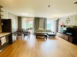 Villa many separate rooms with Free Parking Praha 4 libuš