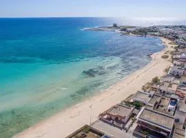 Casa Davide a soli 100 mt dalla spiaggia di Torre Lapillo