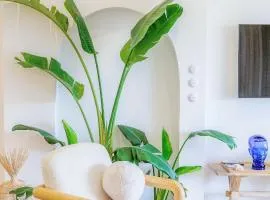 Ocean Studio by ENDLESS SUN I modern comfort, sea view, wi-fi, parking, rooftop pool