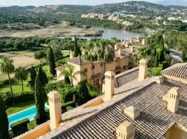 Chalet Adosado for Rent in Sotogrande
