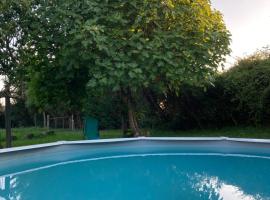 Gîte 10 personnes dans la Nature proche Océan Landes, Hotel in Heugas