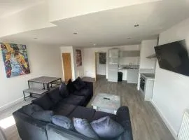 LT Duplex - 1 Bedroom Apartment