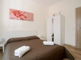 Marilyn Rooms