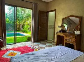 Villa à ourika, piscine et montagnes, 40 min Marrakech