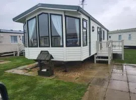 6 BERTH DELUXe CARAVAN ML2 GOLDEN PALM