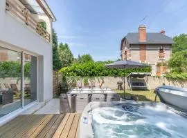 La Villa Romaine, Jacuzzi 15 min du Zoo de Beauval