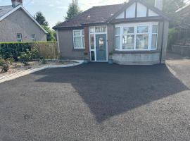 Royville, villa in Coleraine