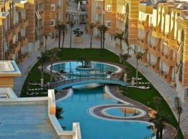 New 2-room secure residence, beach, pool, hotel v destinaci Marsá al-Qantáwí