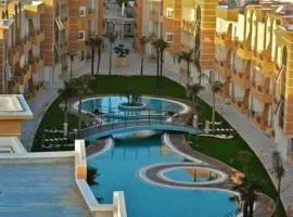New 2-room secure residence, beach, pool