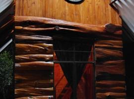 sapiens house cabaña del reloj、Yumboのホテル