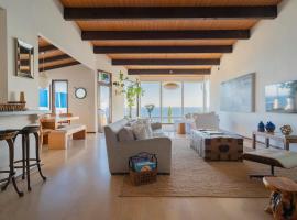 Malibu Villa with Beach Access and Ocean View，位于马里布的酒店