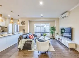 StayAU Pakenham 5 BRM Hidden Oasis Pet-friendly