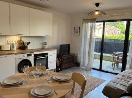 Appartement 2 pièces à Houlgate, proche plage, avec balcon et parking - FR-1-487-382, hotel v destinaci Houlgate