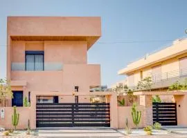Modern 4BR Villa - Private Pool - Argan Golf