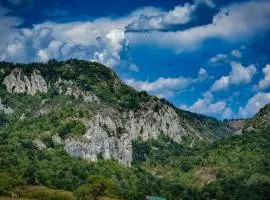 Transilvania Undiscovered - The Hobbit House