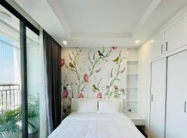 Luxury Studio In Vinhomes Green Bay, 25' to Airport, Gym, Swimming Pools, hotel in Hanoi