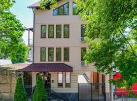Apartament pe 2 nivele Central! 6