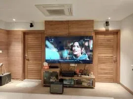 Lakeshore Enclave - BANANI