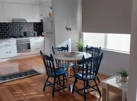 Corporate or Freelance worker & Tasmania Ferry Base-Short Long Stay Geelong