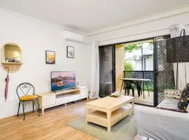 Burwood 2Br Apt Near Chiantown Shopping Center