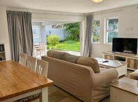 Myrtle 3 Bed House, hotel a Tokai