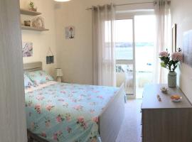 Seaview Haven ocean view apartment, ξενοδοχείο σε Mellieħa