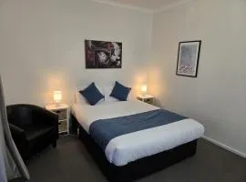 KooWeeRup Motel