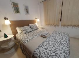 Alquilaencanarias-Medano T&iacute;o Claudio beachfront