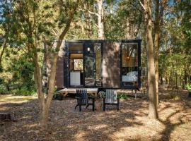 Manna Gum Retreat by Tiny Away, glamping site in Allansford