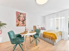 Goldstadt Pop-Art Apartment