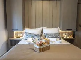 4 Seasons Luxury Living