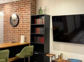 Renovated Charm - London Hideaway, hotel di London
