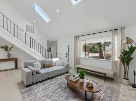 Modern & Bright 3BR Home, hotel en Austin