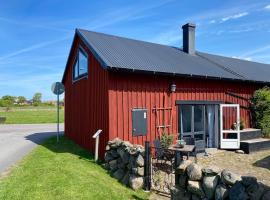Charming 5 bed studio at Getterön, hotelli kohteessa Varberg