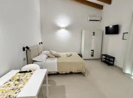 Monolocale sotto la torre