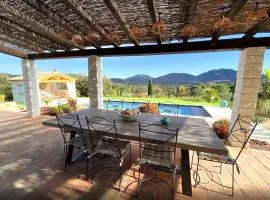 Villa provençale climatisée, piscine chauffée, vue magnifique