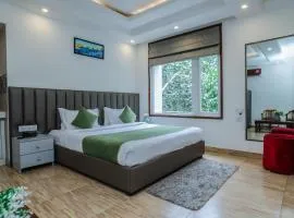 Red Rose Homestay - Rooms with Kitchenette