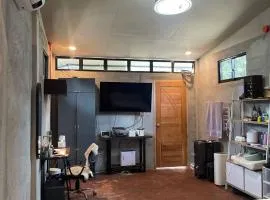 A family room for 4 with pool