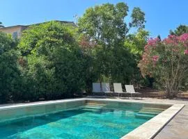 Les Orangers - Villa Piscine 4 Chambres