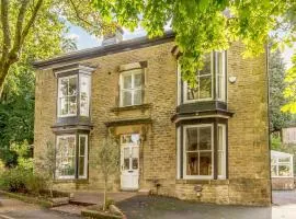9 Bed in Buxton 57932
