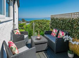 Traeth Arian Cottage, hotel in Benllech